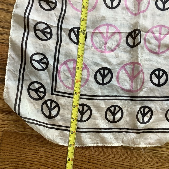 Peace Sign Print Rectangular 100% Silk Scarf White/Black/Pink - Picture 6 of 6